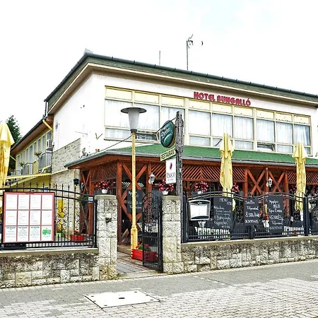 Bungallo Hotel